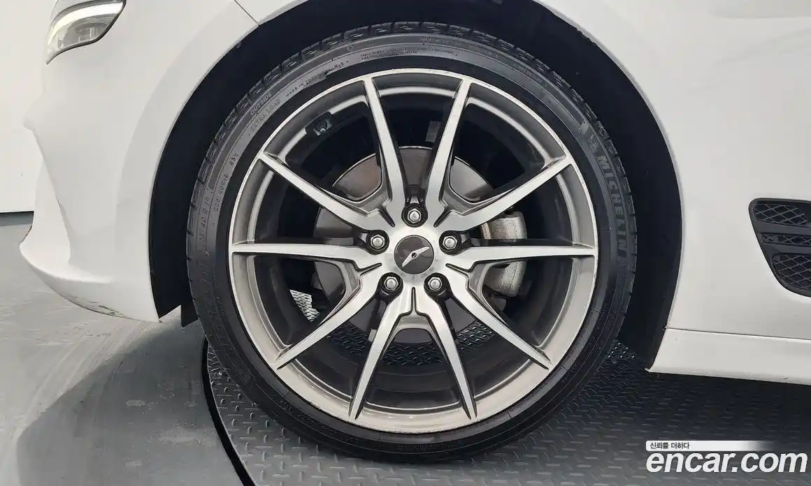 Genesis G70 2023 2.0 Автомат в Москве № 82054, фото 17