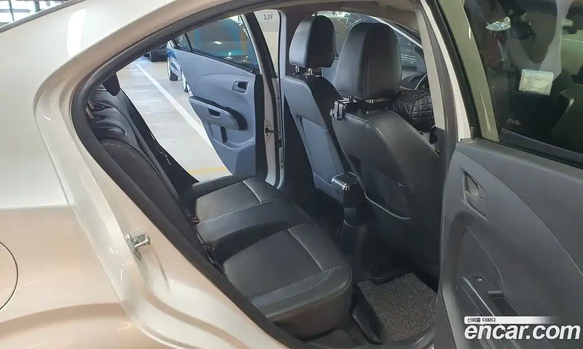 Chevrolet Aveo 2015 1.4 Механическая в Москве № 103984, фото 19