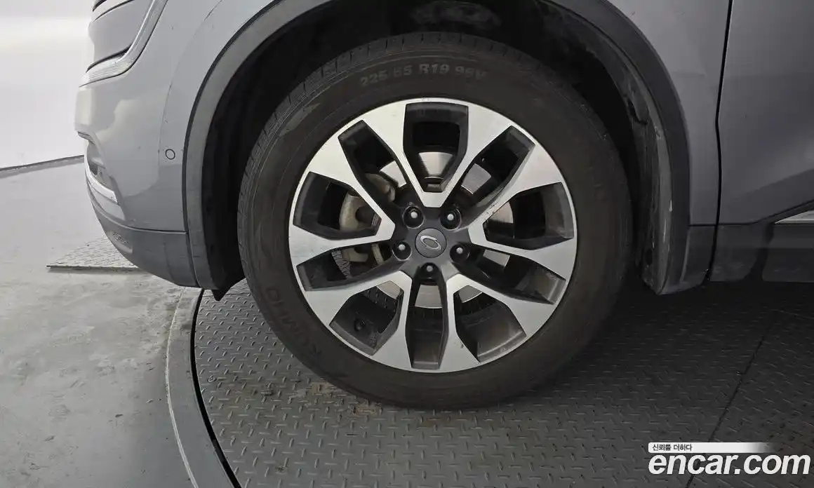 Renault QM6 2017 2.0 Автомат в Москве № 105972, фото 3