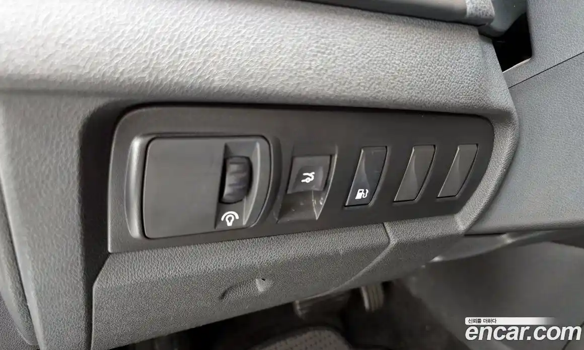 Renault SM3 2014 1.6 Автомат в Москве № 106034, фото 17