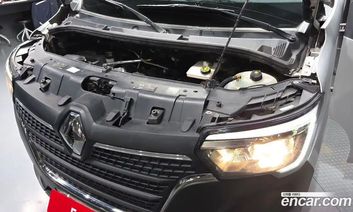 Renault Master 2020 2.3 Механическая в Москве № 106450, фото 6