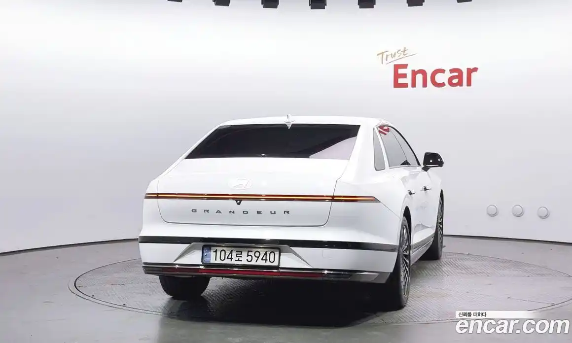 Hyundai Grandeur 2024 1.6 Автомат в Москве № 108063, фото 11