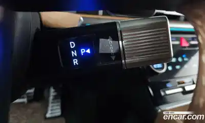 Hyundai Santa Fe 2025 1.6 Автомат в Москве № 108843, миниатюра 7