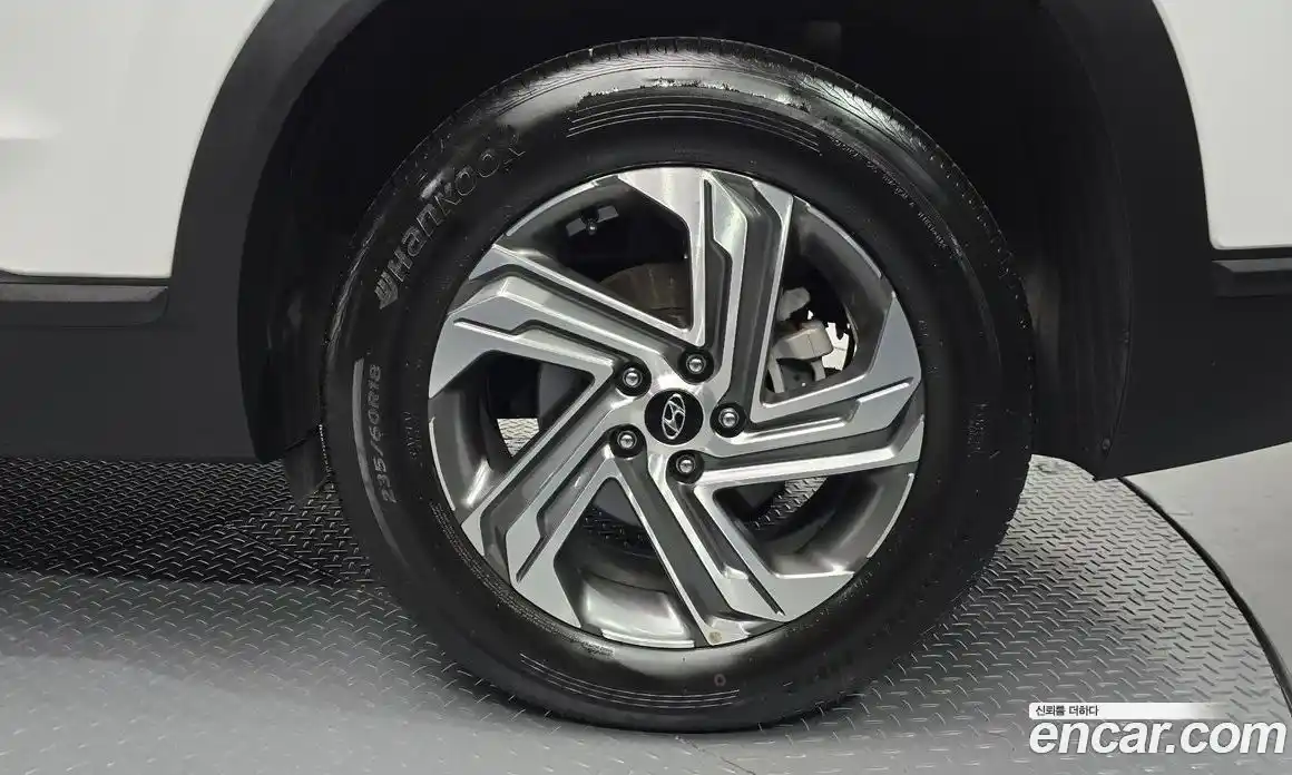 Hyundai Santa Fe 2023 2.2 Автомат в Москве № 109632, фото 12