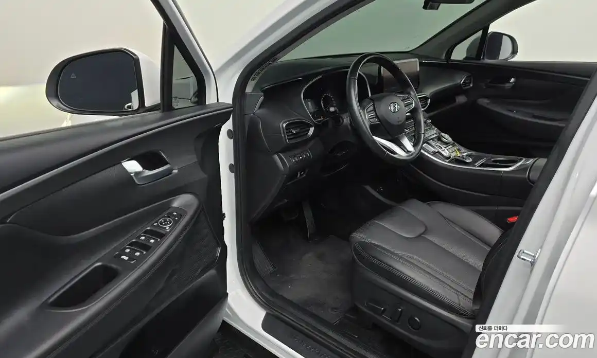 Hyundai Santa Fe 2023 2.2 Автомат в Москве № 109632, фото 6