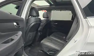 Hyundai Santa Fe 2023 2.2 Автомат в Москве № 109632, миниатюра 8