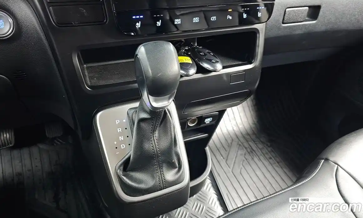 Hyundai Staria 2025 2.2 Автомат в Москве № 110028, фото 9