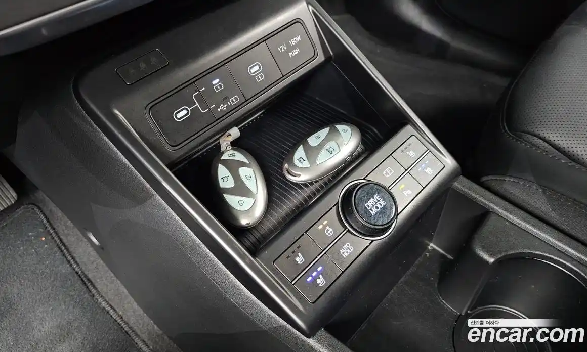 Hyundai Kona 2025 0.2 Автомат в Москве № 112757, фото 17