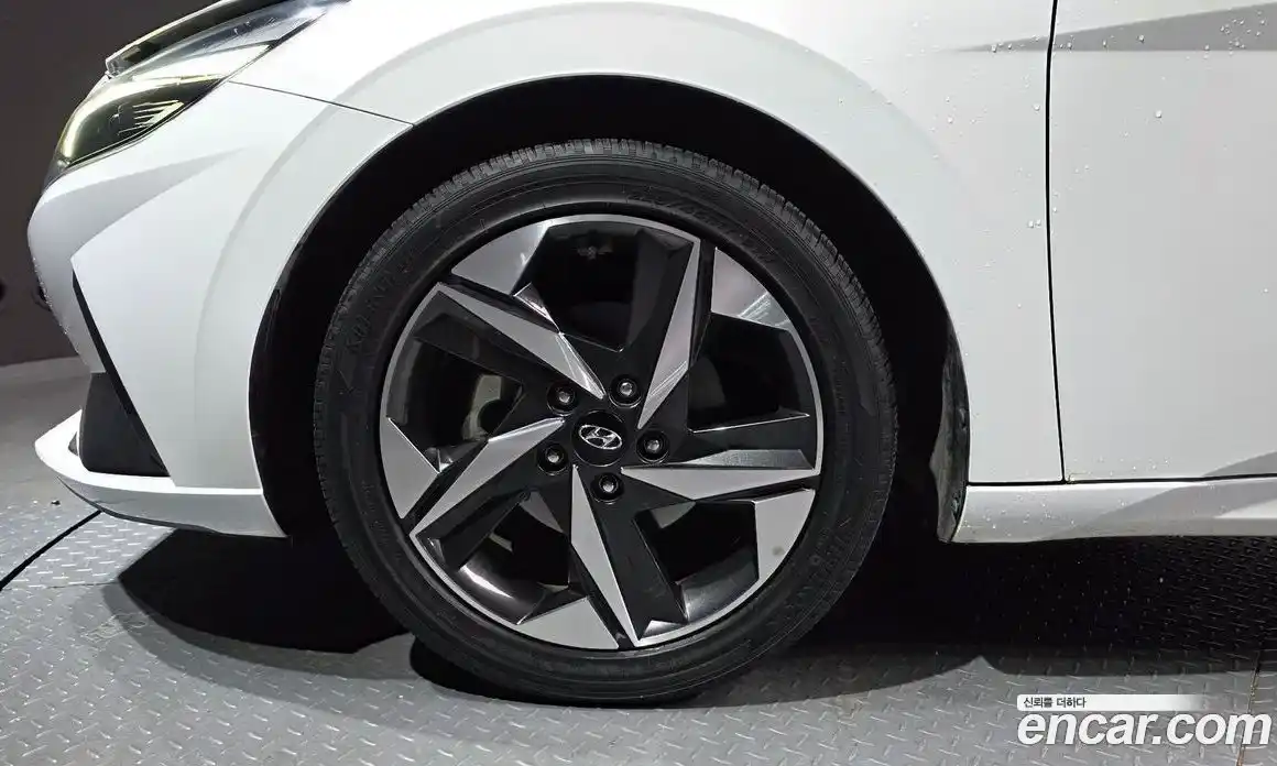 Hyundai Avante 2021 1.6 Автомат в Москве № 113055, фото 11