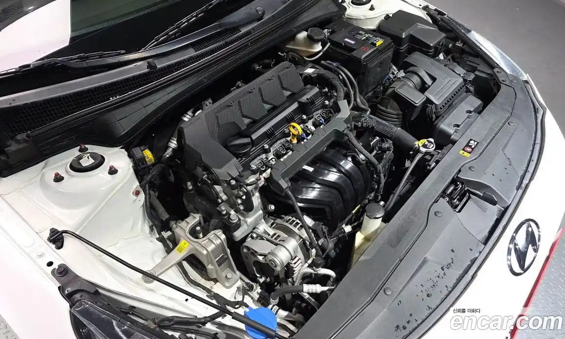 Hyundai Avante 2021 1.6 Автомат в Москве № 113055, фото 20