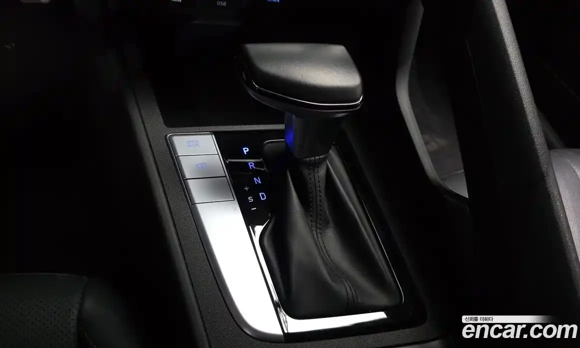 Hyundai Avante 2021 1.6 Автомат в Москве № 113055, фото 4