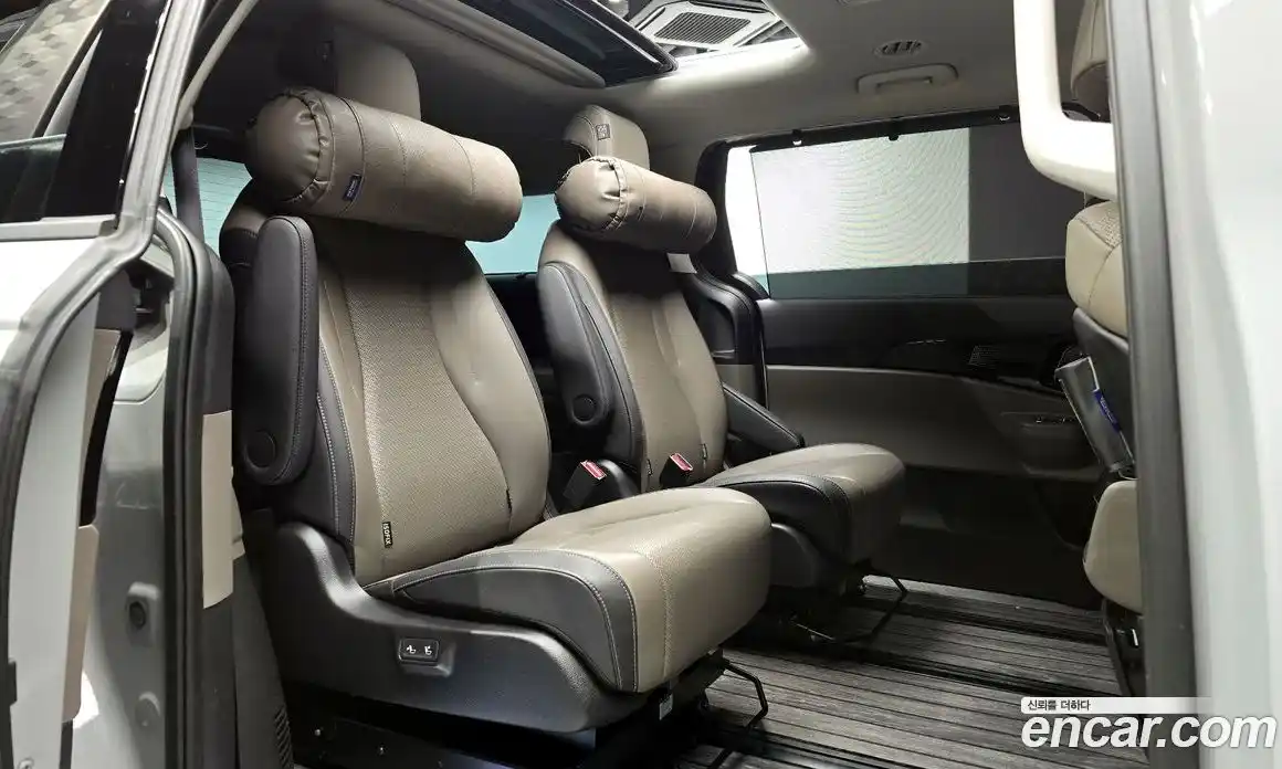 Kia Canival 2024 3.5 Автомат в Москве № 115138, фото 18