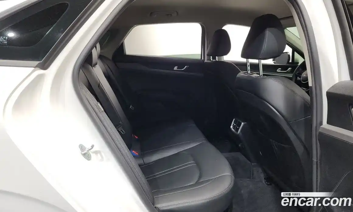 Kia K5 2024 2.0 Автомат в Москве № 120550, фото 16