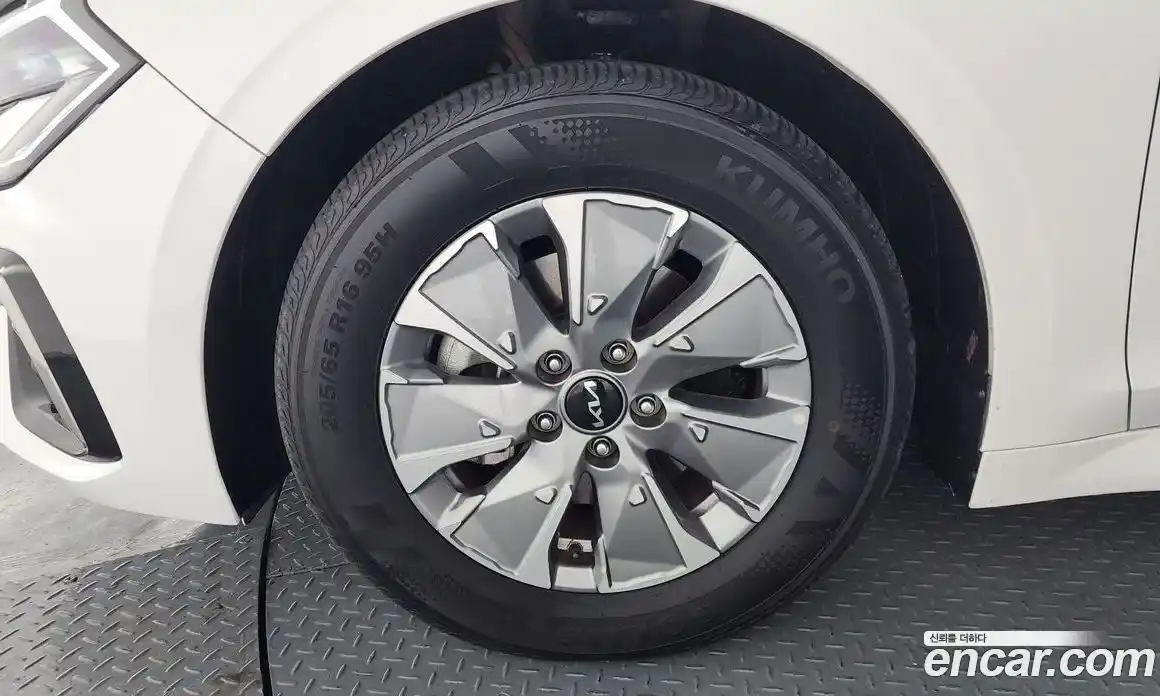 Kia K5 2024 2.0 Автомат в Москве № 120550, фото 19