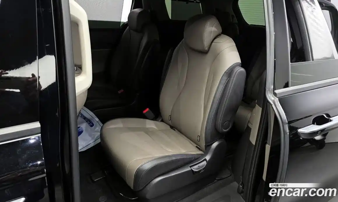 Kia Canival 2025 3.5 Автомат в Москве № 120898, фото 11