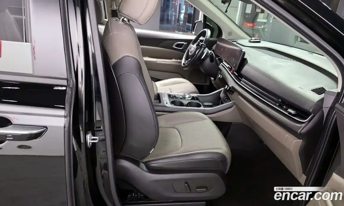 Kia Canival 2025 3.5 Автомат в Москве № 120898, фото 17