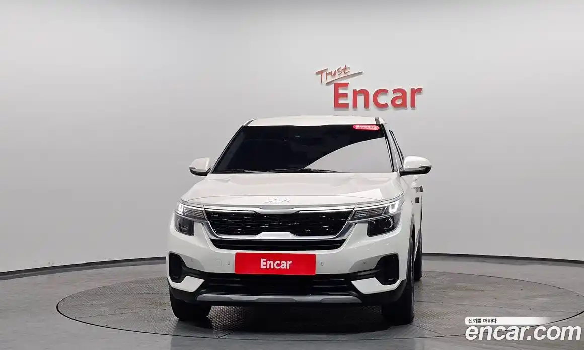 Kia Seltos 2023 1.6 Автомат в Москве № 121467, фото 13