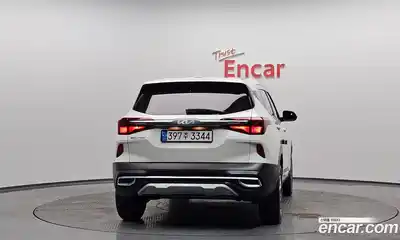 Kia Seltos 2023 1.6 Автомат в Москве № 121467, миниатюра 3