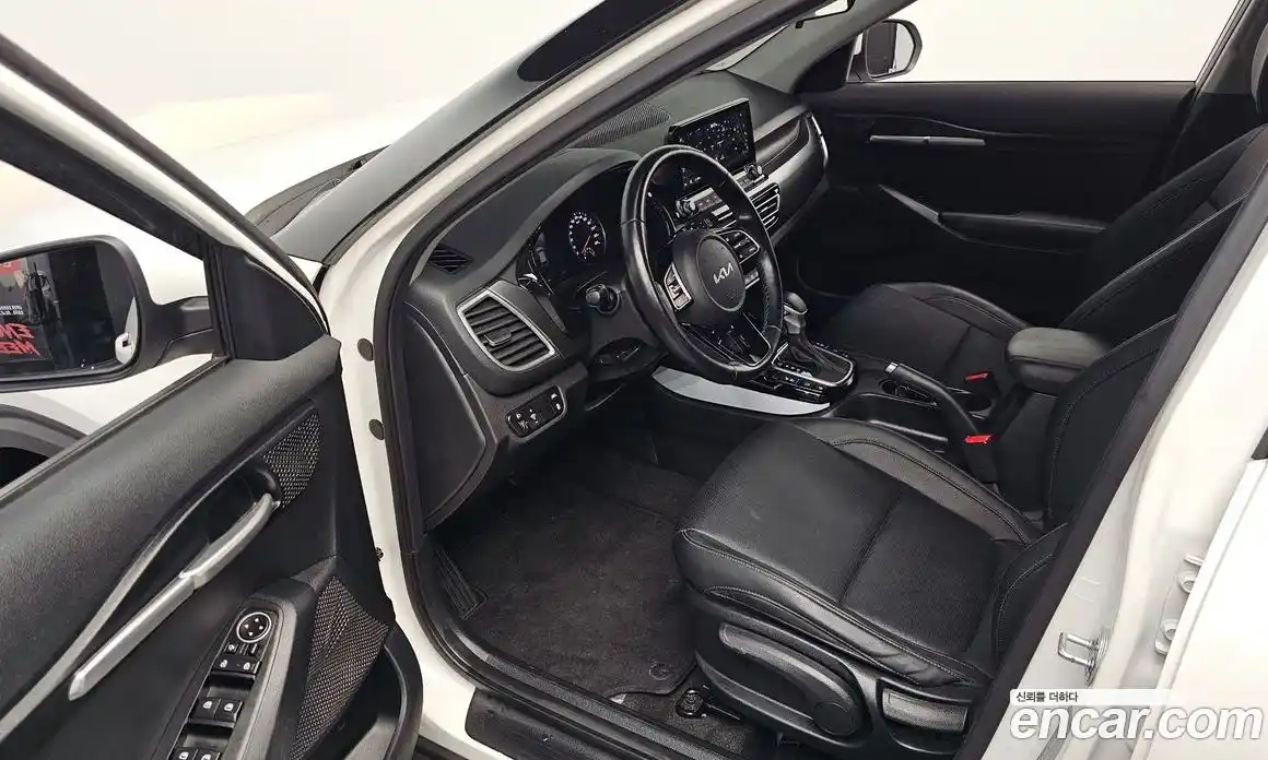 Kia Seltos 2023 1.6 Автомат в Москве № 121467, фото 4