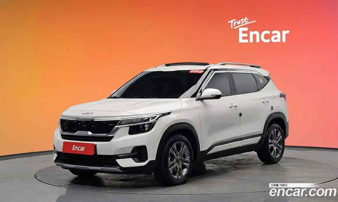 Kia Seltos 2023 1.6 Автомат в Москве № 121467, фото 8