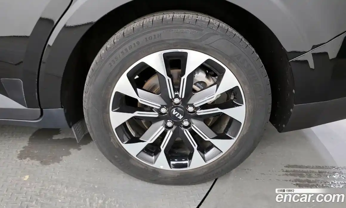 Kia Canival 2021 3.5 Автомат в Москве № 121702, фото 17