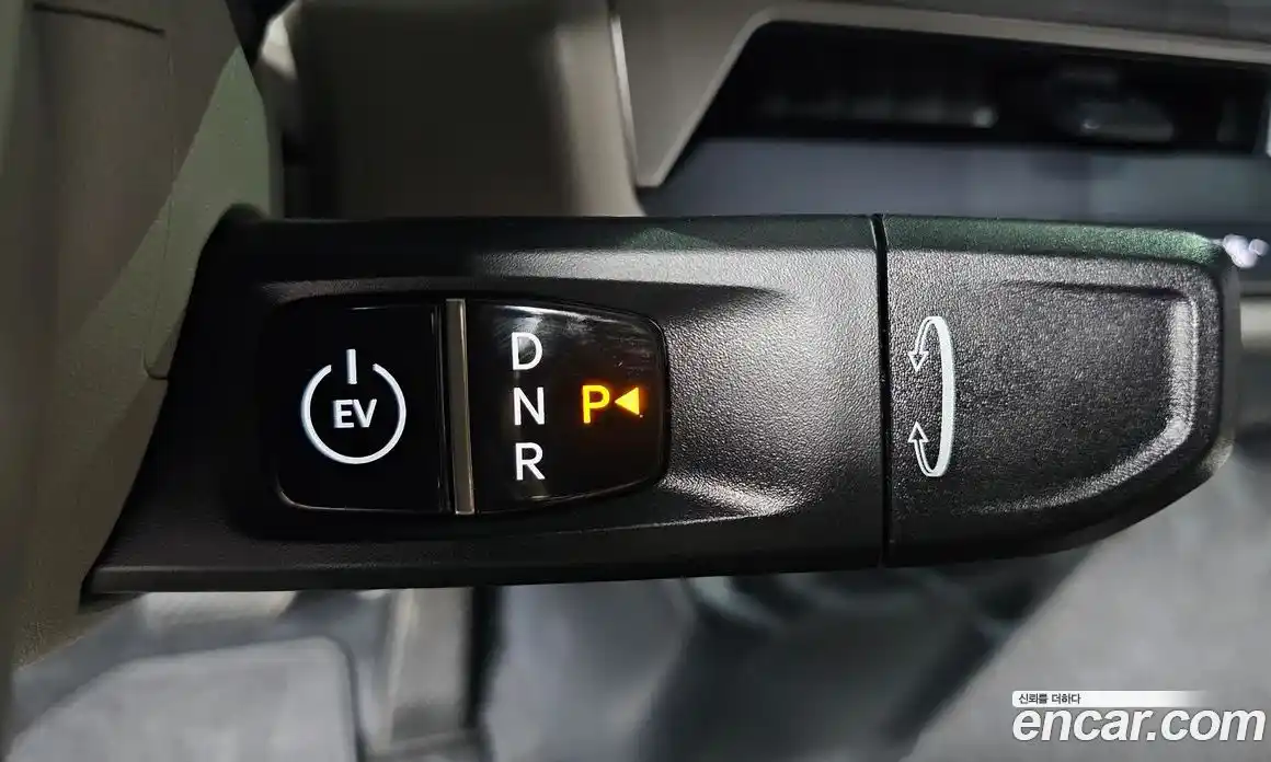 Kia EV9 2024 0.2 Автомат в Москве № 121970, фото 14