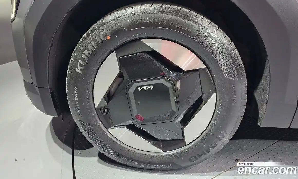 Kia EV9 2024 0.2 Автомат в Москве № 121970, фото 5