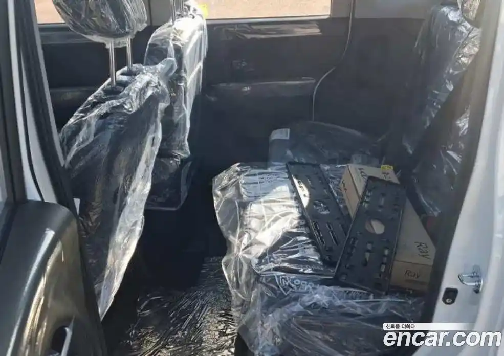 Kia Ray 2026 1.0 Автомат в Москве № 122408, фото 6