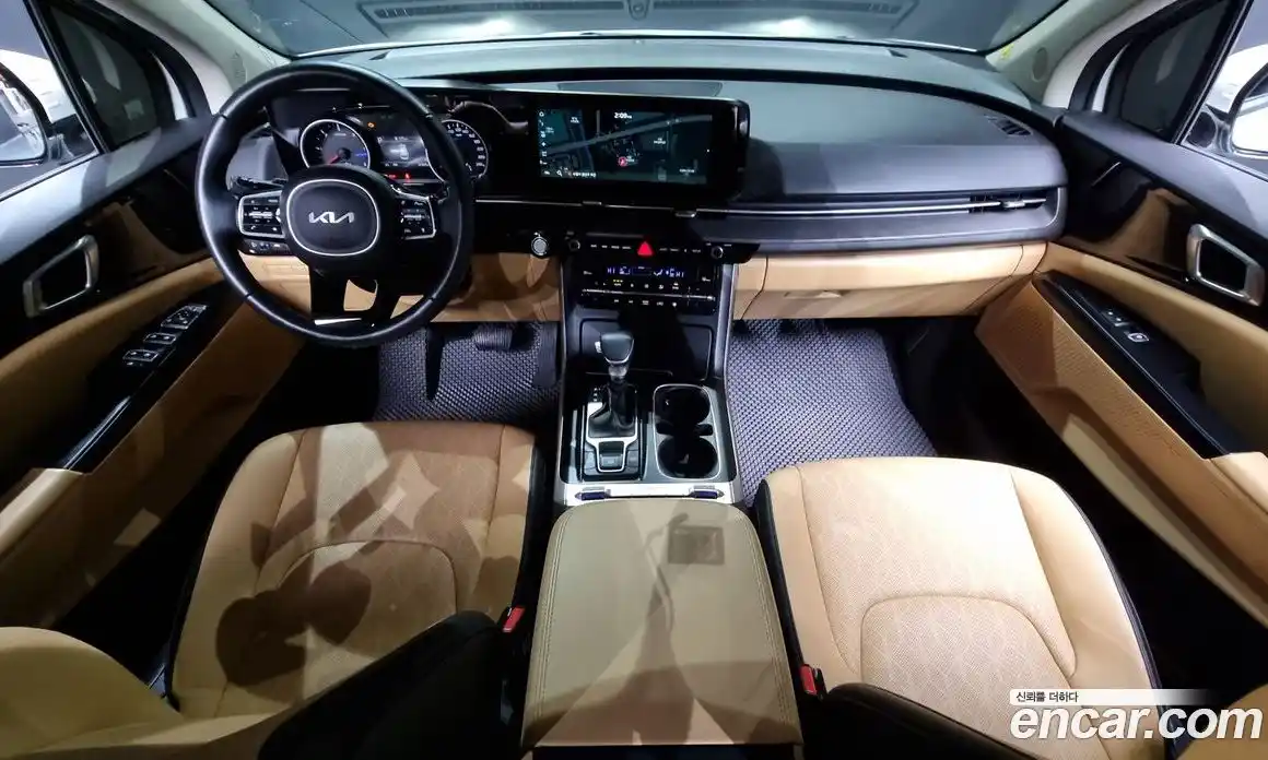 Kia Canival 2023 2.2 Автомат в Москве № 124320, фото 8