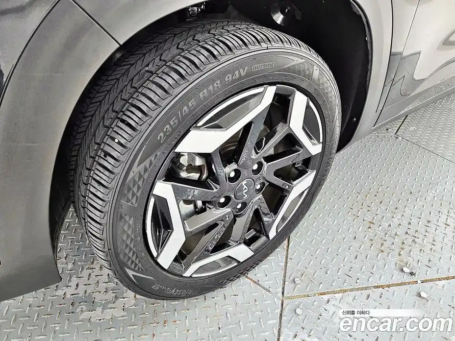 Kia Seltos 2024 1.6 Автомат в Москве № 132039, фото 20