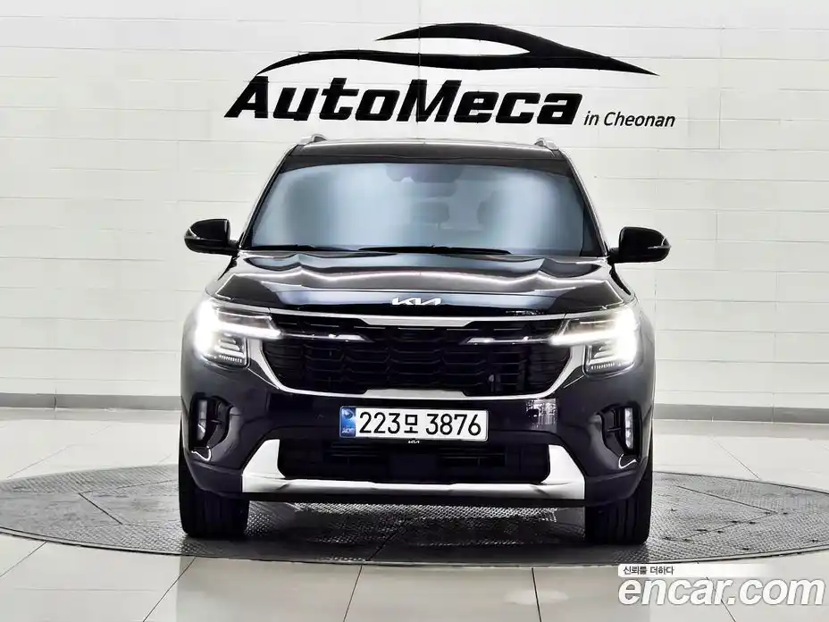 Kia Seltos 2024 1.6 Автомат в Москве № 132039, фото 2