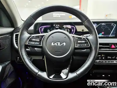 Kia Seltos 2024 1.6 Автомат в Москве № 132039, миниатюра 10