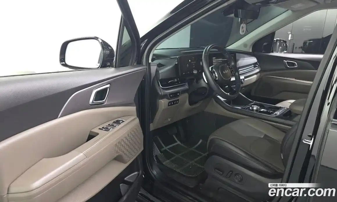 Kia Canival 2024 3.5 Автомат в Москве № 132509, фото 15