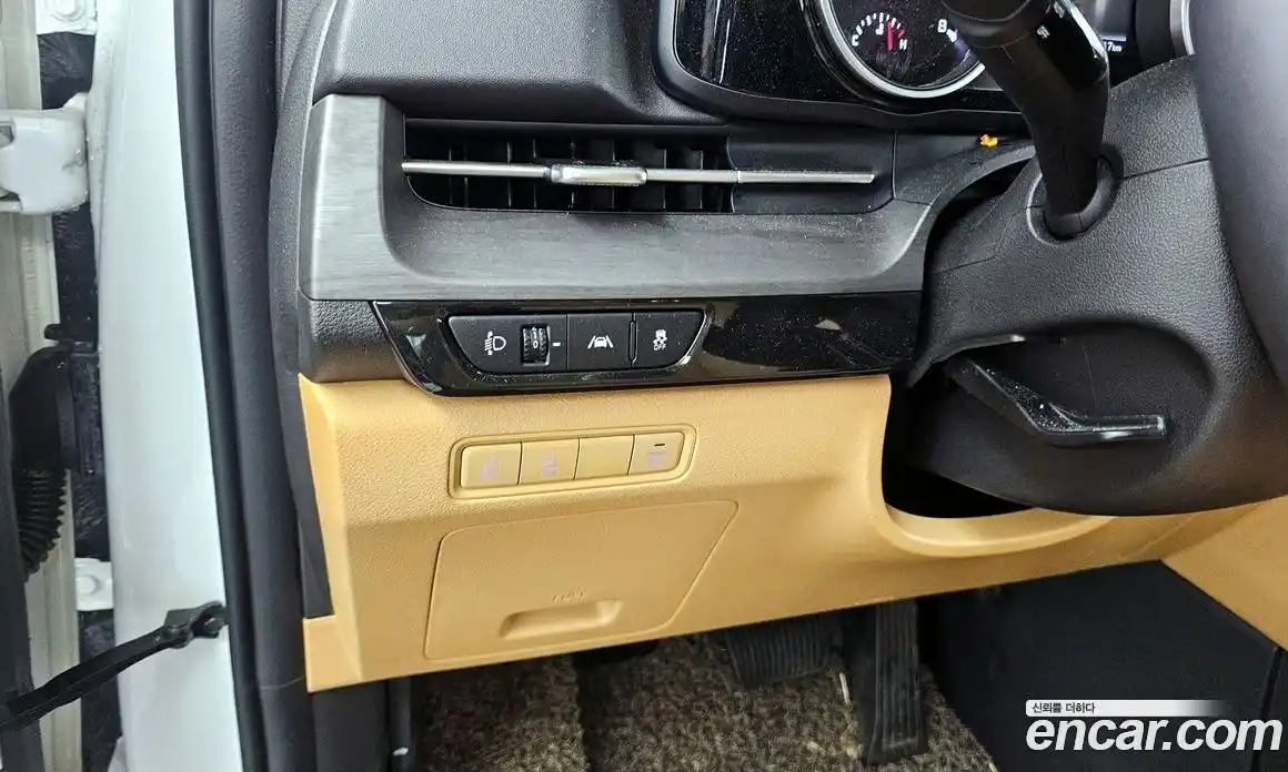 Kia Canival 2023 3.5 Автомат в Москве № 132607, фото 14