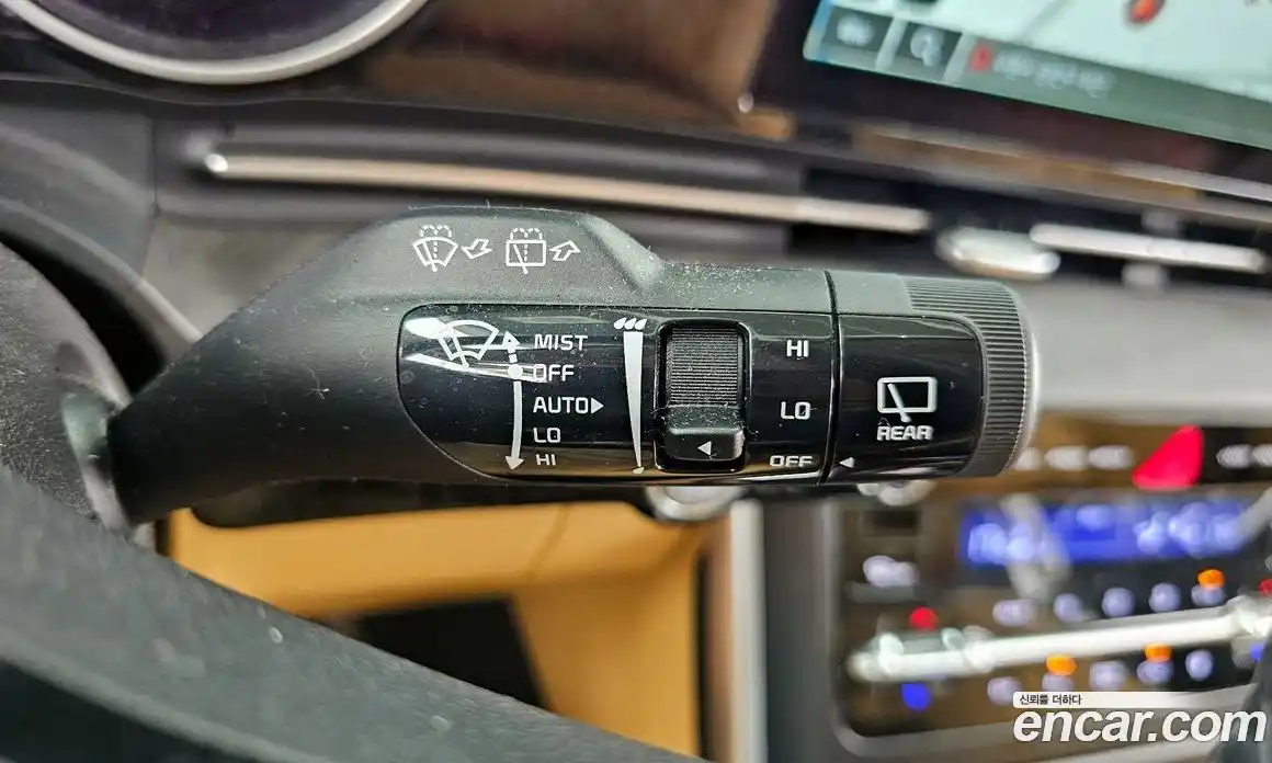 Kia Canival 2023 3.5 Автомат в Москве № 132607, фото 15