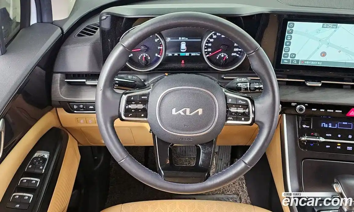 Kia Canival 2023 3.5 Автомат в Москве № 132607, фото 19