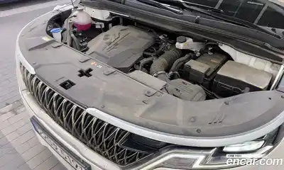 Kia Canival 2023 3.5 Автомат в Москве № 132607, миниатюра 4