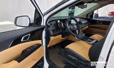 Kia Canival 2023 3.5 Автомат в Москве № 132607, миниатюра 5