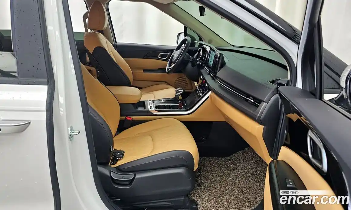 Kia Canival 2023 3.5 Автомат в Москве № 132607, фото 10