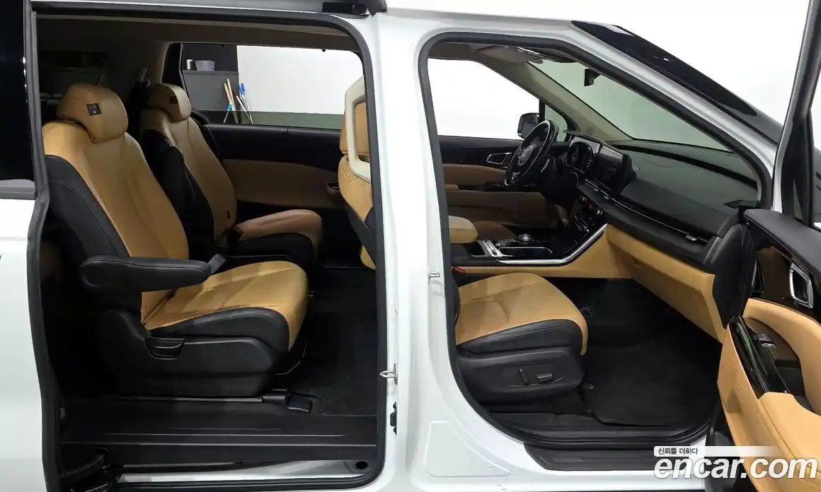 Kia Canival 2022 2.2 Автомат в Москве № 133032, фото 11