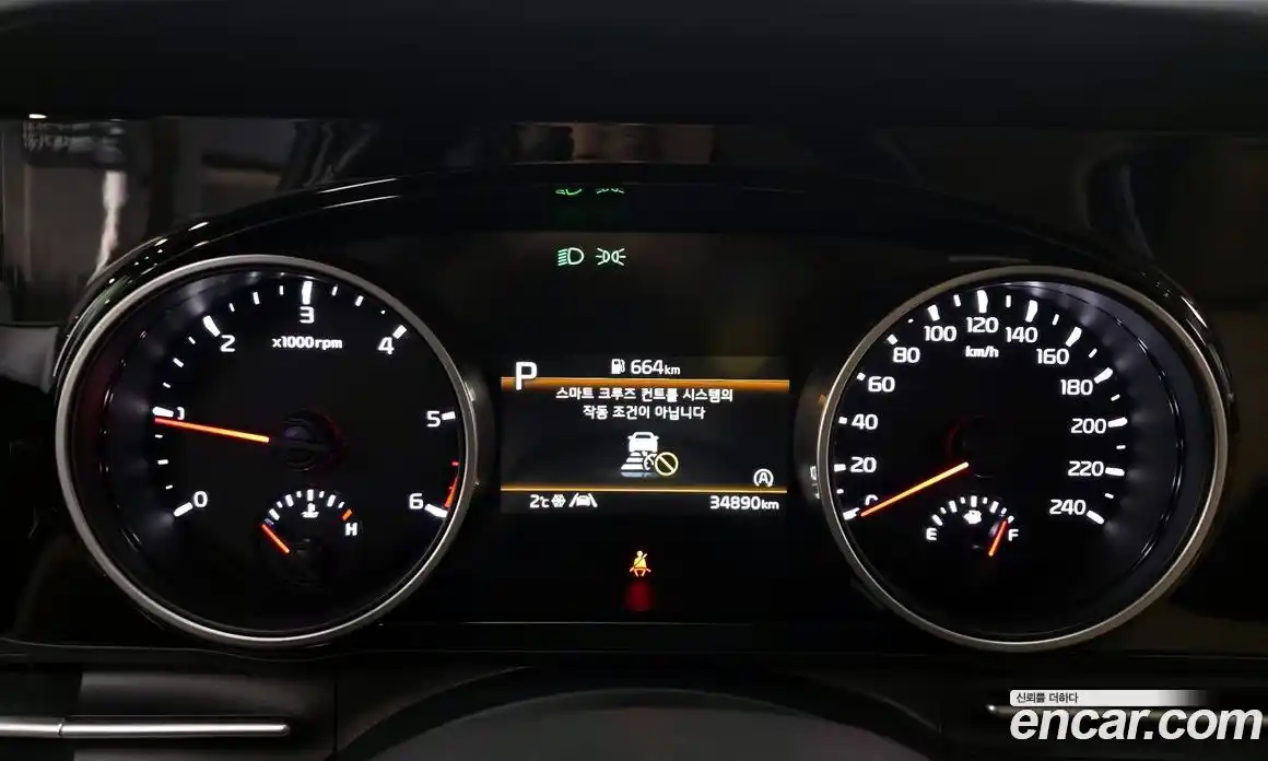 Kia Canival 2022 2.2 Автомат в Москве № 133032, фото 8