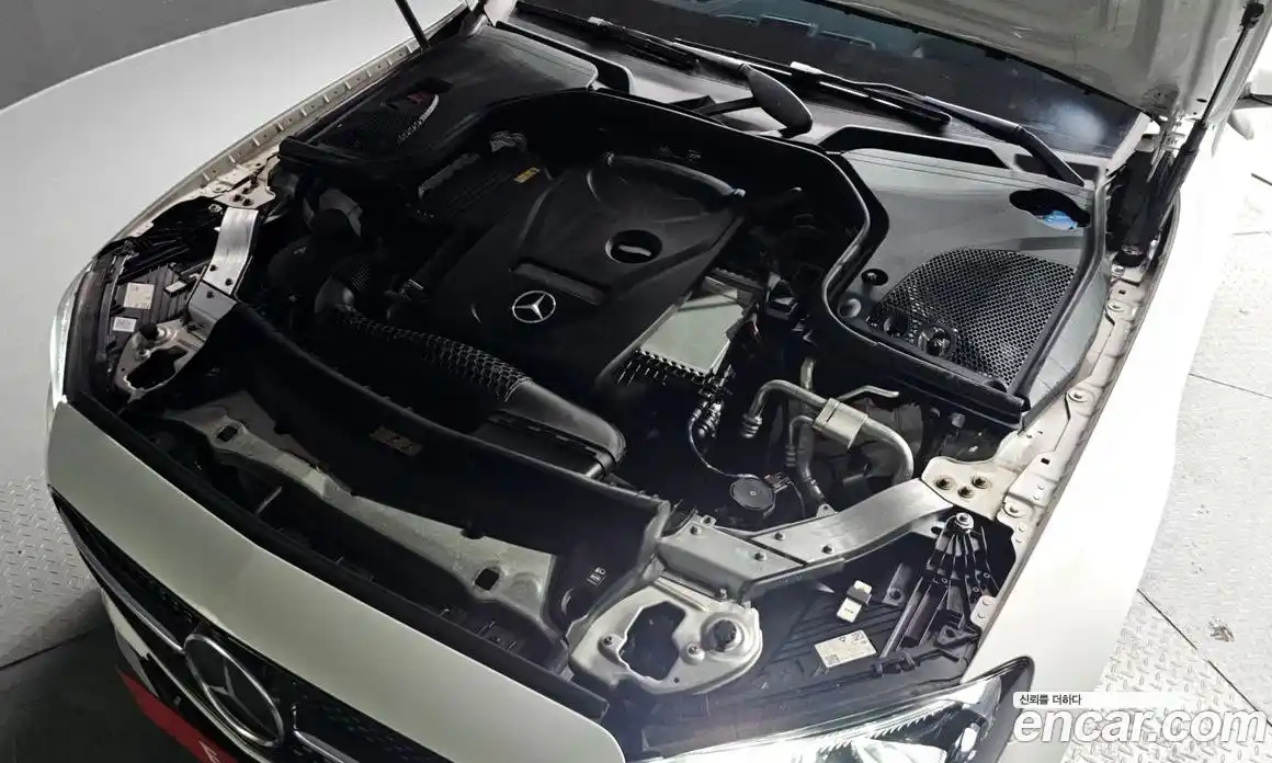 Mercedes-Benz E-Class 2023 2.0 Автомат в Москве № 138740, фото 6