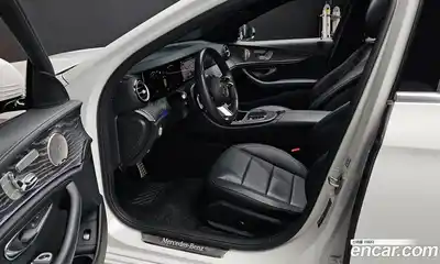 Mercedes-Benz E-Class 2022 2.0 Автомат в Москве № 141578, миниатюра 11