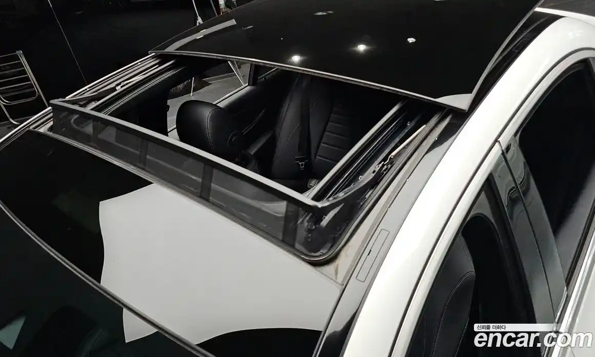 Mercedes-Benz E-Class 2022 2.0 Автомат в Москве № 141578, фото 19