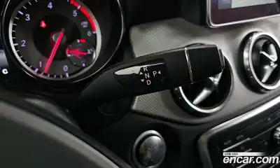 Mercedes-Benz GLA-Class 2016 2.1 Автомат в Москве № 143114, миниатюра 3