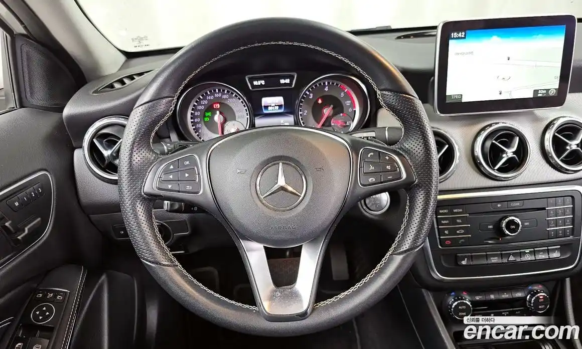 Mercedes-Benz GLA-Class 2016 2.1 Автомат в Москве № 143114, фото 5