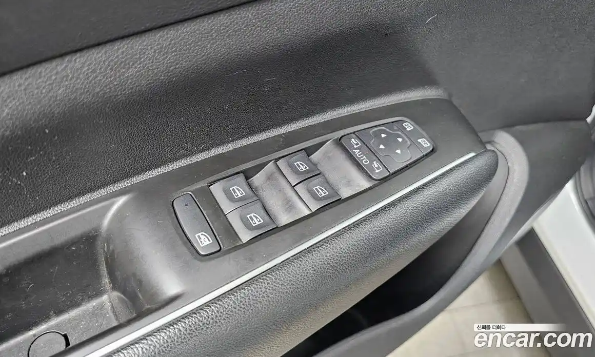 Renault QM6 2023 2.0 Автомат в Москве № 145148, фото 9