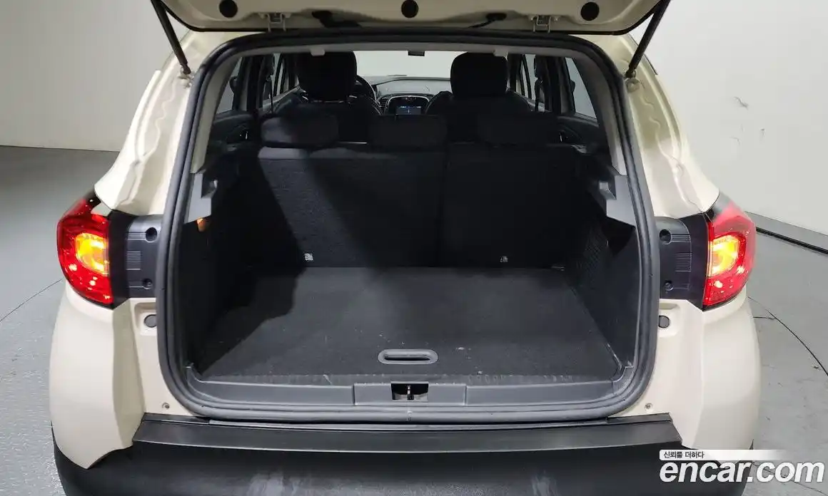 Renault QM3 2014 1.5 Автомат в Москве № 146925, фото 20