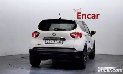 Renault QM3 2014 1.5 Автомат в Москве № 146925, миниатюра 7