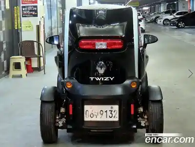 Renault Twizy 2018 0.1 Вариатор в Москве № 151978, миниатюра 5